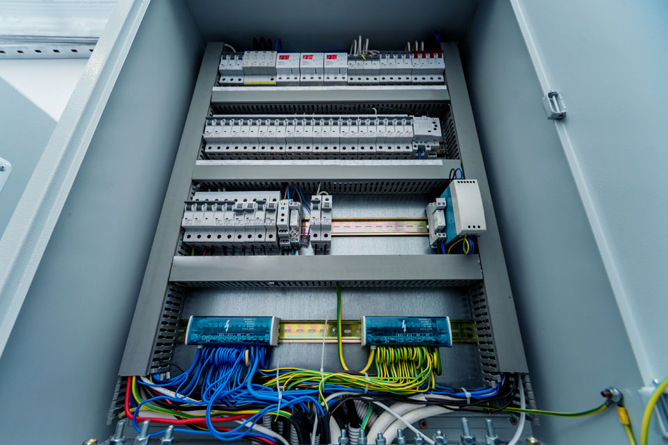 Arbeidsprinsipp for effektbryter