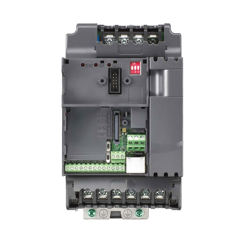 Liten multifunksjonsvektor DELTA VFD-omformer {VFD-E(79)}
